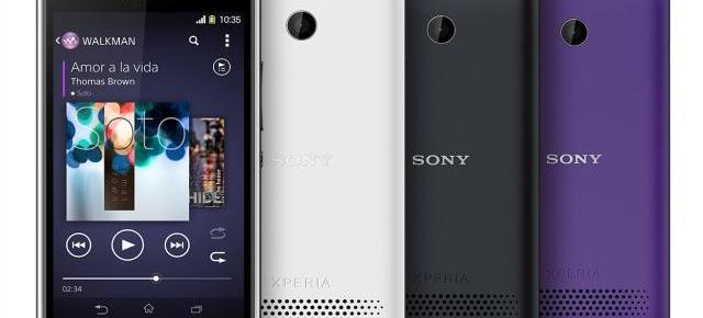 Sony Xperia E1, un telefon low-end prezent și pe rafturile retailerilor din România, Își Încoardă mușchii și pornește la atac În deplasare pe terenul celor de la Samsung și LG