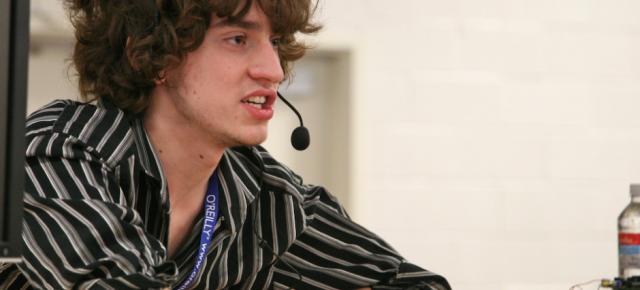George Hotz, poate cel mai celebru jailbreaker de iPhone din lume, angajat de Google pentru rezolvarea unor probleme de securitate