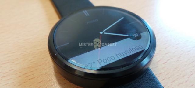 Motorola Moto 360 apare În noi imagini hands-on; vedem cum funcționează Încărcarea wireless