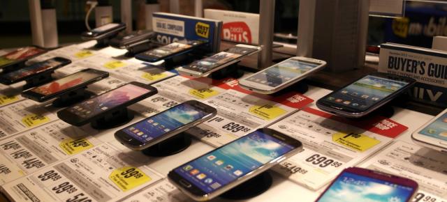 Livrările globale de smartphone-uri au depășit 300 de milioane de unități În trimestrul 2, conform IDC