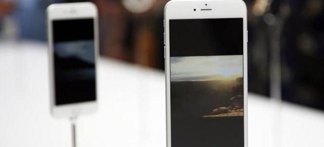 iPhone 6 Plus e deja sold out, noile modele iPhone doboară recorduri de precomenzi