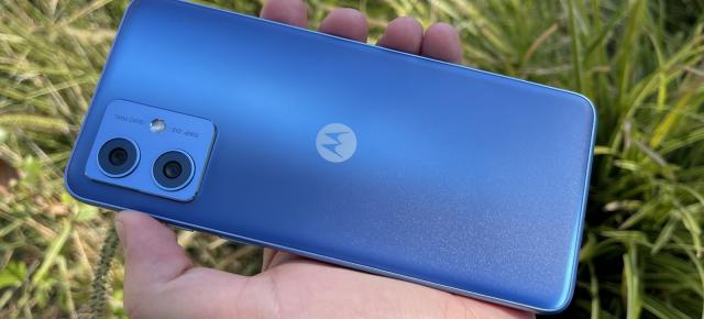 Motorola Moto G54 5G Power Edition: Design din plastic, dar unul frumuşel