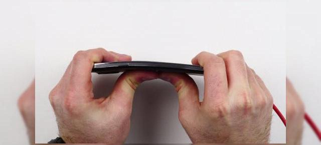 Samsung Galaxy Note 3 supus la testul Îndoirii carcasei, după modelul lui iPhone 6 Plus (Video)
