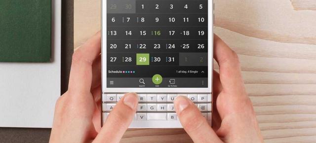 BlackBerry Passport lansat oficial, costă 600 de dolari și are un display pătrat cu rezoluție de 1440 x 1440 pixeli