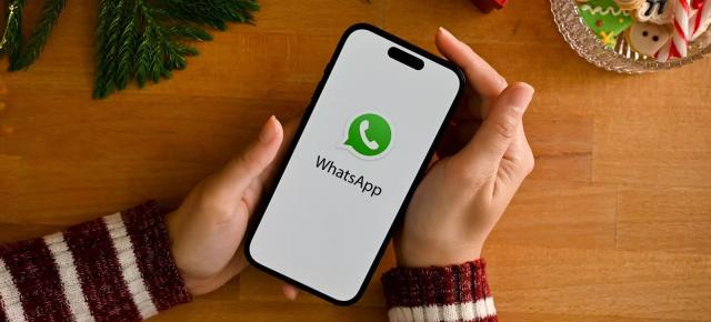 Te poţi loga cu mailul în WhatsApp acum şi revine pe desktop o funcţie importantă