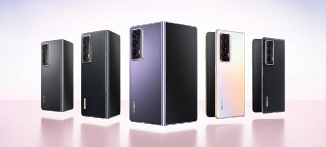Honor a produs 1 milion de telefoane pliabile şi înregistrează creştere importantă în Europa