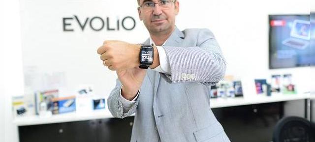 Evolio anunță lansarea primului smartwatch sub brand românesc; X-Watch va fi disponibil din 2015 la un preț de 199 lei