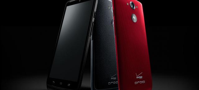 Moto Droid Turbo apare În noi imagini; lansarea este programată pentru 28 octombrie