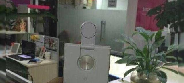 Noi imagini hands on cu Doov V1, telefonul cu camera rotativă flip Își fac apariția pe Weibo