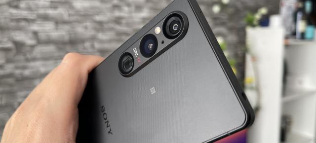 Sony renunță la formatul îngust pentru Xperia 1 IV, mai lat și puțin mai scurt ca dimensiuni față de predecesor 