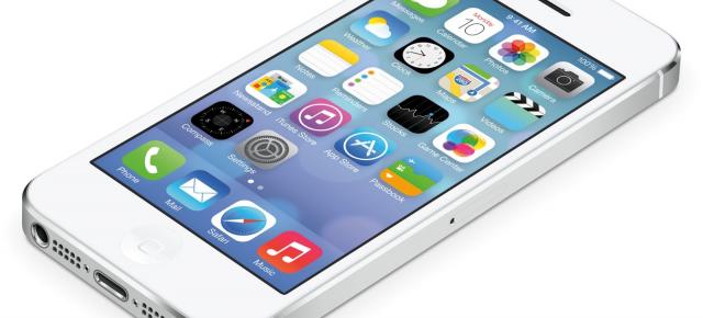 Apple ar putea lansa un iPhone de 4 inch anul viitor (zvon)