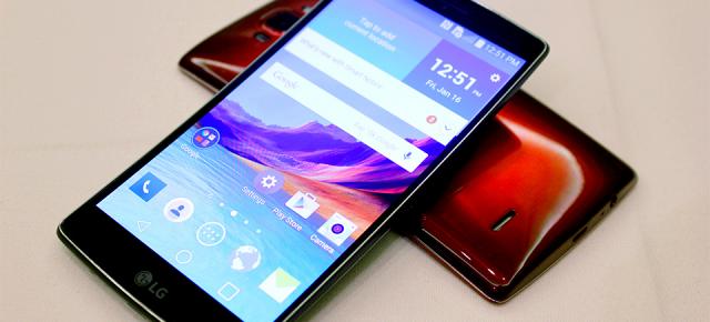 CES 2015: LG G Flex 2 primește un video hands-on direct din Las Vegas