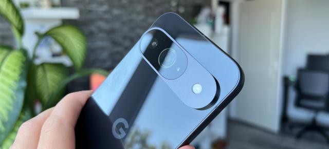 Google Pixel 9 Unboxing: mic, dar atotcuprinzător prin Gemini AI (Video)