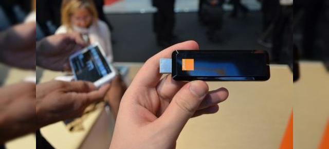 MWC 2015: Orange TV Stick hands-on - micul dongle care aduce conţinuturile de pe smartphone pe TV (Video)