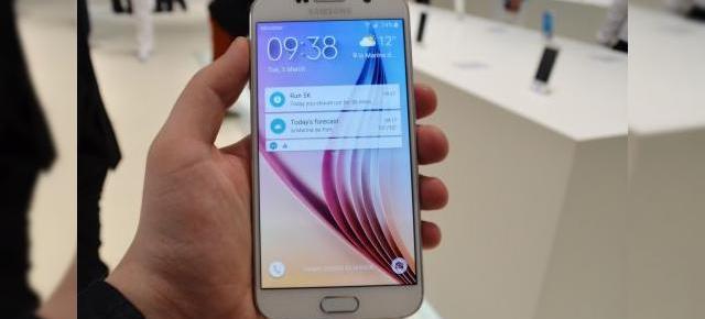 Samsung se așteaptă ca 50 milioane de terminale Galaxy S6 și S6 Edge să fie vândute în acest an