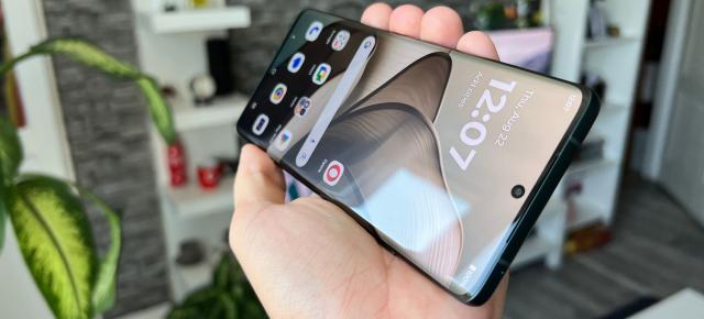 Ce telefoane Motorola primesc actualizarea la Android 15 (Listă)
