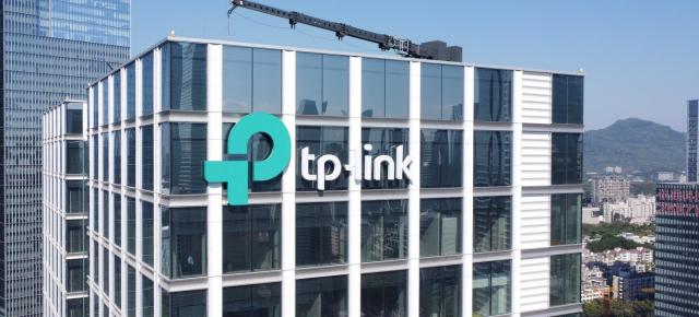TP-Link la MWC 2025: rețele AI pentru business și case inteligente; Wi-Fi avansat, fibră optică și sisteme smart home