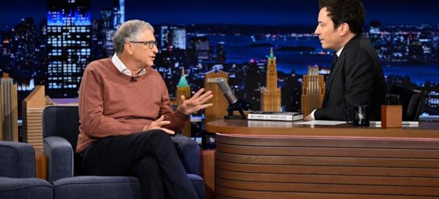 Bill Gates avertizează: medicii şi profesorii înlocuiţi de AI în următorii 10 ani