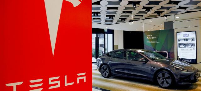 Tesla vrea să cucerească vestul României! Deschide un centru auto în Timișoara cu showroom și service