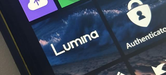 Chatbot AI pe un sistem de operare abandonat; Windows Phone 8.1 primește Lumina