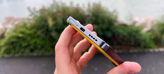 realme GT 7T: Acustică stereo ca de mid-range, pentru audiții plăcute cu volum tare