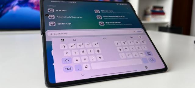 Honor Magic V5: Display-uri care nu renunță la stylus, mari, luminoase și prietenoase cu ochii tăi