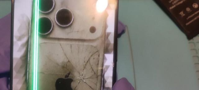 Prima imagine reală cu iPhone 17 Pro; Confirmări despre camere, RAM și ecran