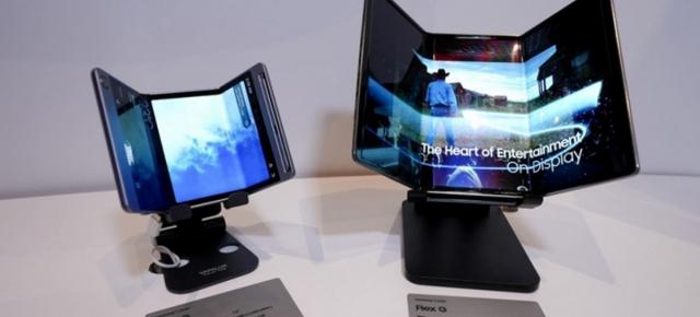 Samsung chiar pregătește debutul unui telefon triplu-pliabil! Funcțiile software ale noului smartphone apar online