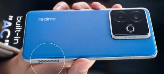 Realme are un smartphone prototip cu "AC" și grile de aerisire decupate în ramă, plus un terminal cu baterie de 15000 mAh