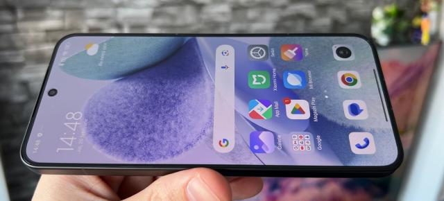 Xiaomi 16 Pro va suferi o modificare majoră la capitolul ecran față de predecesor