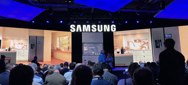 IFA 2025: Turul complet al standului Samsung din Berlin dezvăluie LED-uri la microscop, AI Vision, boxe de party