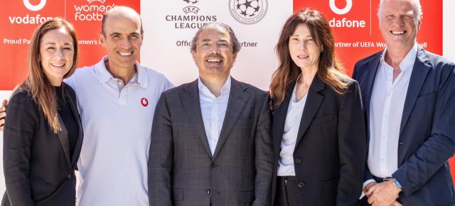 Vodafone investește în fotbalul european; acord multianual cu UEFA pentru ambele competiții majore