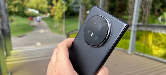 HONOR va pune o cameră de 200 de megapixeli pe pliabilul Magic V6 