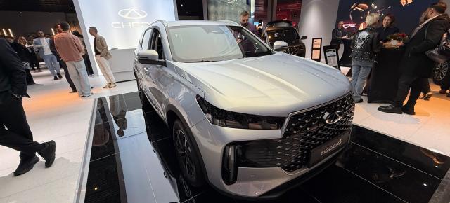 Chery Tiggo 4 a sosit în România: SUV compact cu 950 km autonomie şi grilă impresionantă (Video)