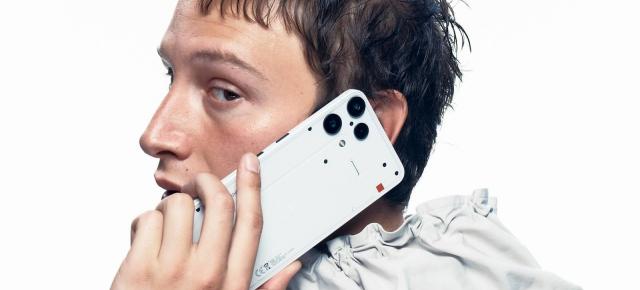 Nothing Phone (3a) Lite a debutat! E de fapt CMF Phone 2 Pro cu design ușor modificat și cu...reclame!?