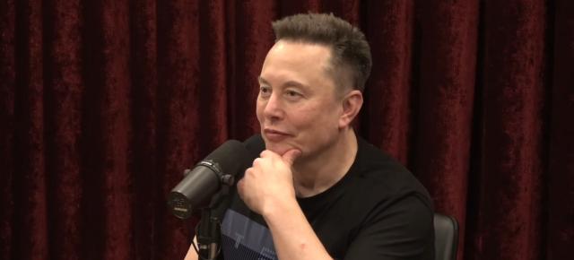 „Va fi de neuitat, fie că iese bine sau prost”; Elon Musk promite un demo cu un vehicul zburător până la finalul anului