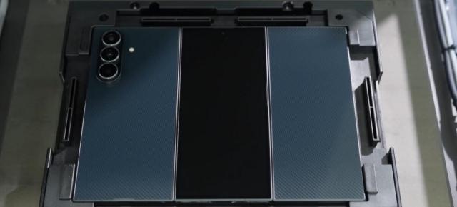 Galaxy Z TriFold rezistă la 200.000 de plieri; Iată cum e construit Samsung telefonul pliabil cu trei ecrane