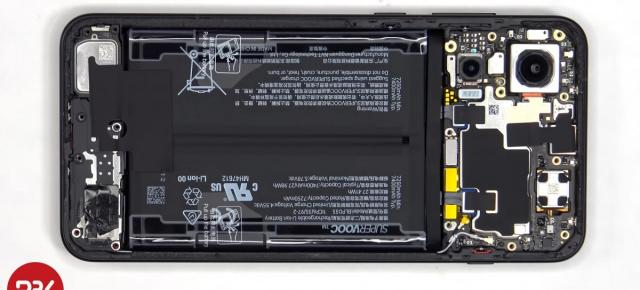 OnePlus 15R disecat în faţa camerei; Cât de uşor e de reparat?