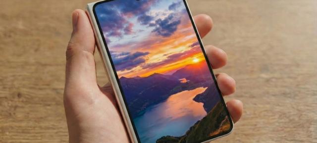 Samsung ia în calcul revenirea S Pen-ului pe pliabile; mișcare gândită pentru a contracara iPhone Fold