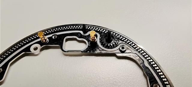 Xiaomi Mi 17 Ultra Leica Edition, a fost acuzat că are un zoom „fals”; dezasamblarea confirmă însă mecanismul real