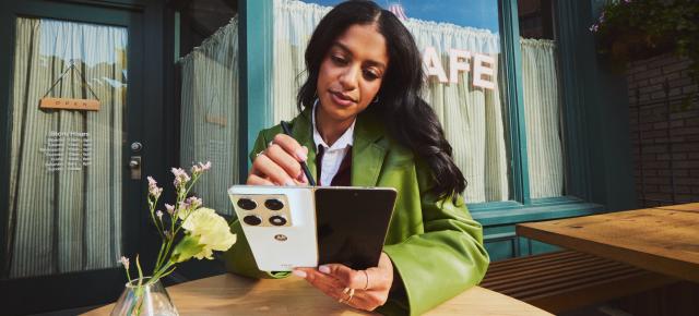 Motorola Razr Fold în toată splendoarea sa! Iată imagini cu rivalul de Galaxy Z Fold7/Fold8