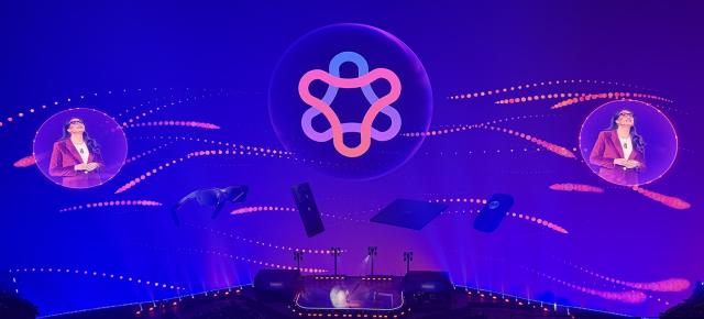 CES 2026: Lenovo prezintă Qira, „geamănul tău digital”, un AI care ajunge şi pe terminale Motorola