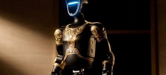 Robot de bogaţi! Acest robot umanoid e acoperit cu aur, în cel mai nou proiect Caviar