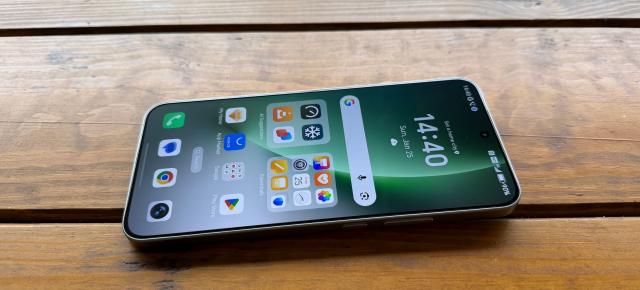 HONOR Magic8 Lite: Software matur, surprinzător de fluid și cu AI util, dar fără Android 16