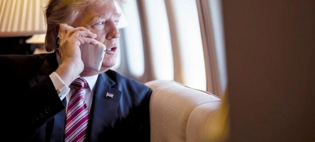 Telefonul Trump T1 Phone apare în public, are specificaţii noi, preţ mai mare