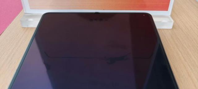 iPhone Ultra va folosi aceeași tehnologie cu "zero cute" văzută pe OPPO Find N6, rezultatul unei colaborări ce implică și Samsung