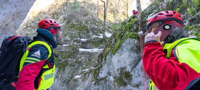 Parteneriatul HONOR x Salvamont Zărnești: Cum poate deveni tehnologia un aliat valoros atunci când e folosită corect