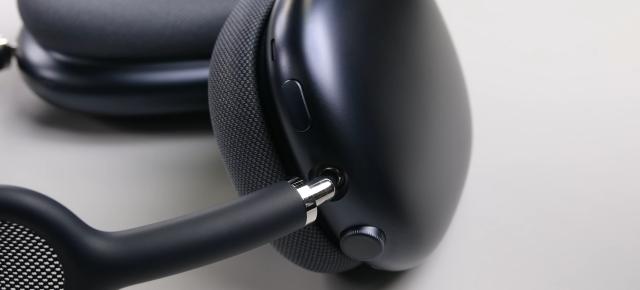 AirPods Max 2 rămân blocate în trecut; teardown-ul confirmă probleme vechi la 549 dolari