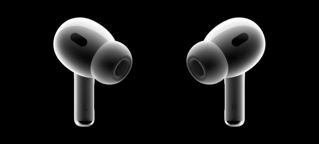 iPhone-ul nu e singurul gadget Apple folosit în spațiu; Căștile AirPods sunt partenerul de antrenament al astronauților NASA