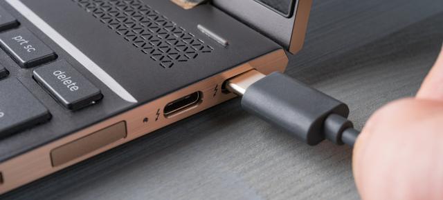 Uniunea Europeană impune USB-C ca standard pentru încărcarea laptopurilor: toate modelele noi trebuie să respecte regula